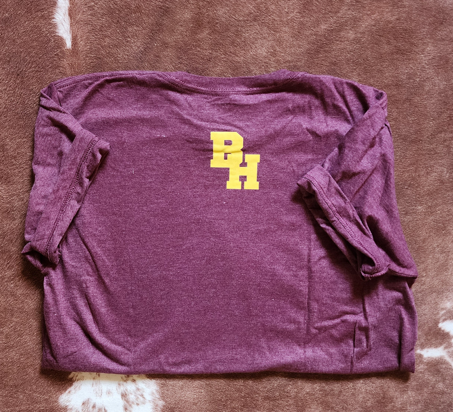 T-Shirt Maroon with Gold Ram